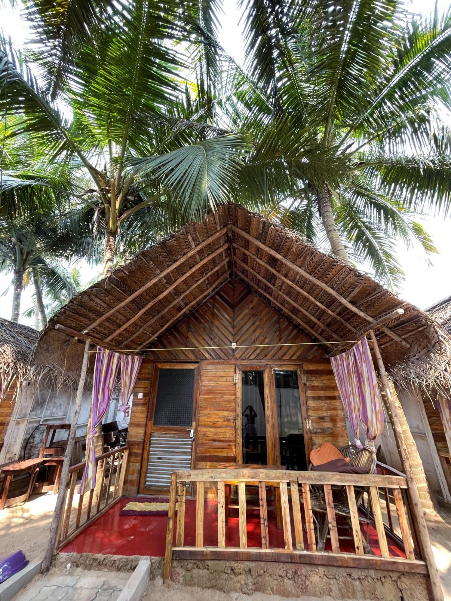 DucknChill-Agonda Hotel Buitenkant foto