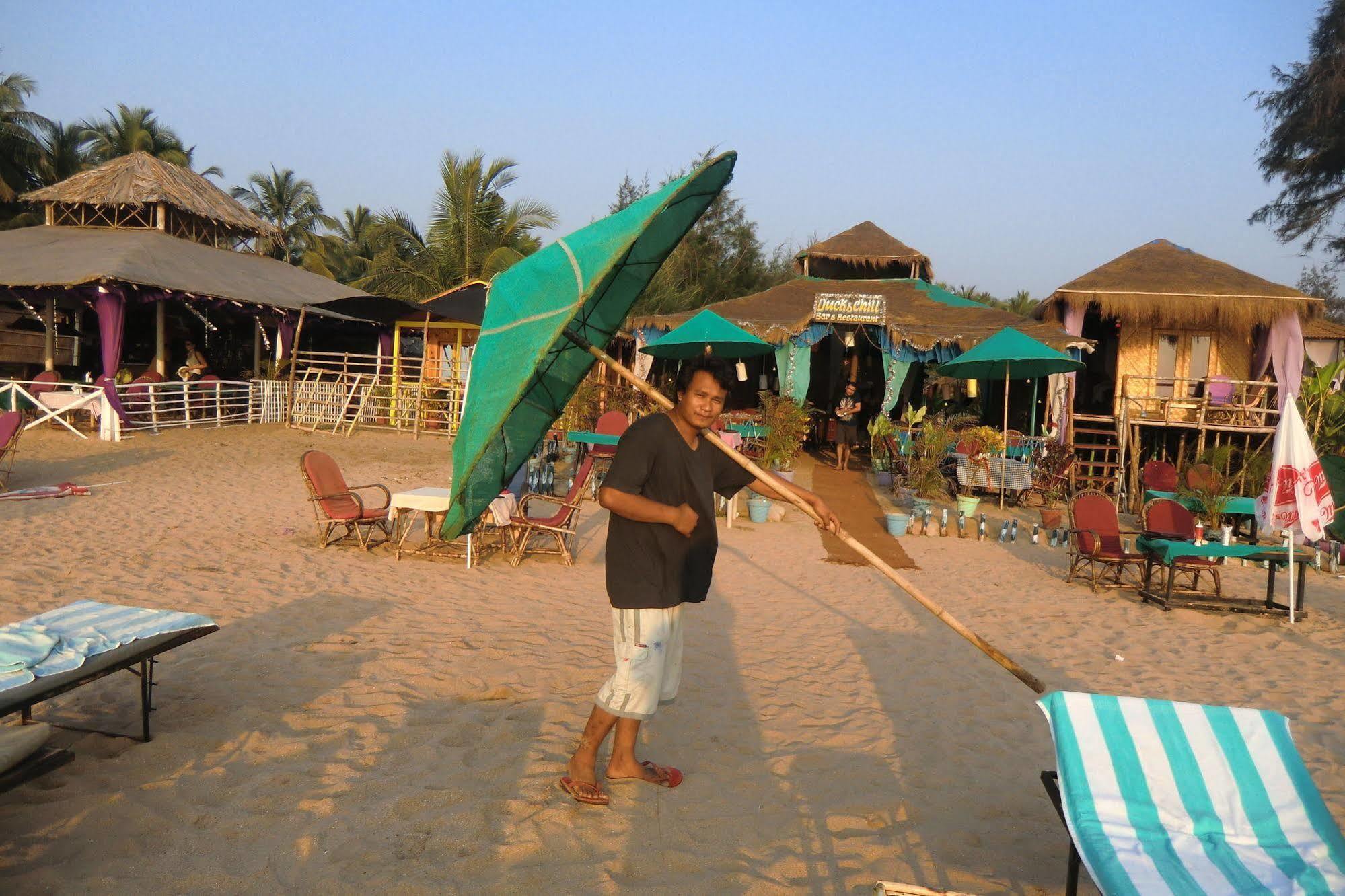 DucknChill-Agonda Hotel Buitenkant foto