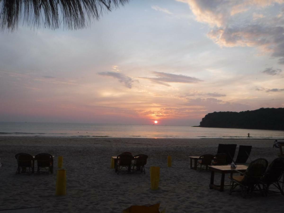 DucknChill-Agonda Hotel Buitenkant foto